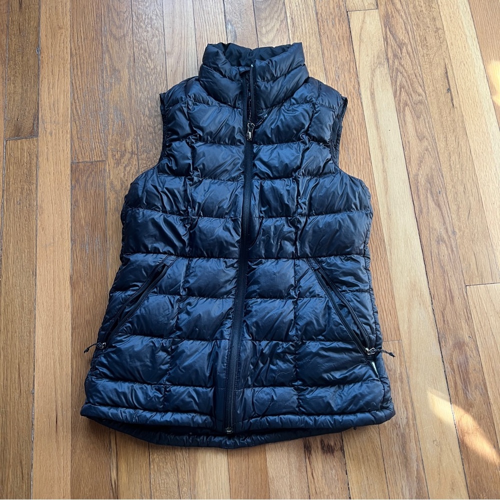 REI black puffy vest